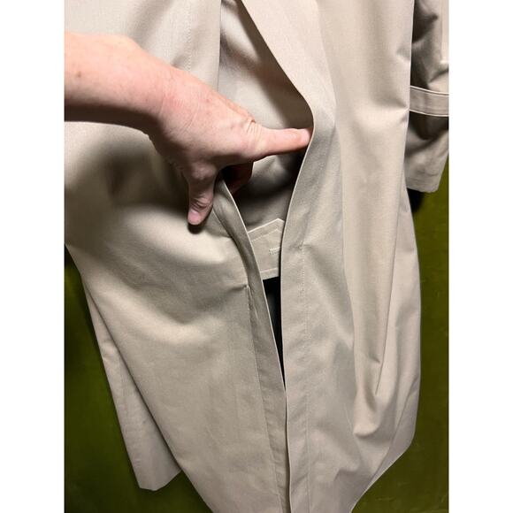 Vintage Burberrys’ Classic Trench Coat with Nova Check Lining - Picture 10 of 16